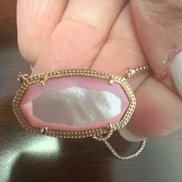 Kendra Scott Delaney Necklace - Picture 2 of 8